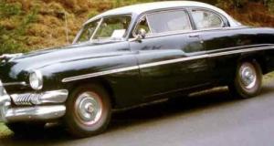 Il achète une voiture de prestige venue tout droit du Texas, pour rendre hommage à sa grand-mère