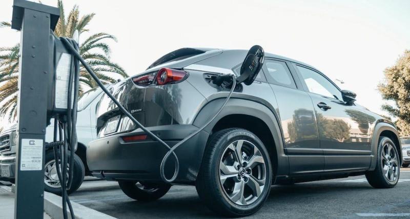 Pourquoi les Français sont encore réticents à passer à la voiture électrique