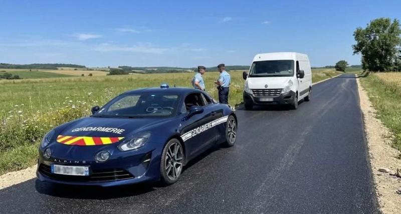  - 60 km de course folle à 210 km/h en camionnette contre une Alpine A110 de la police : ce conducteur n'aurait jamais dû fuir