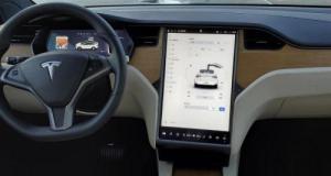 Flashé au volant d’une Tesla pour un grand excès de vitesse, rendez-vous au tribunal immédiat !