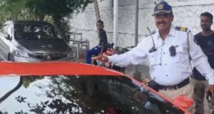 Des policiers arrêtent une Lamborghini Aventador… simplement pour prendre une photo