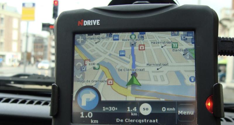  - Endormi dans la voiture qu’il venait de voler : le cambrioleur retrouvé grâce au GPS