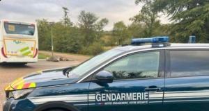 « Je me suis retrouvé dans le sens inverse » : Il grille un stop à 100 km/h pour échapper aux gendarmes et percute de plein fouet un retraité de 75 ans