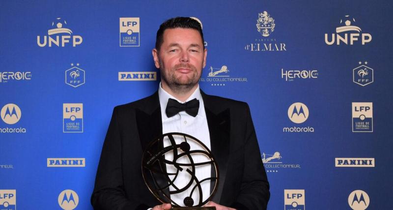 Trophées UNFP : « Une belle personne et un grand coach », Sage vole au secours de Beye