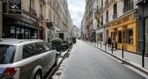 Le maire de Paris présente sa 'petite révolution' pour le stationnement