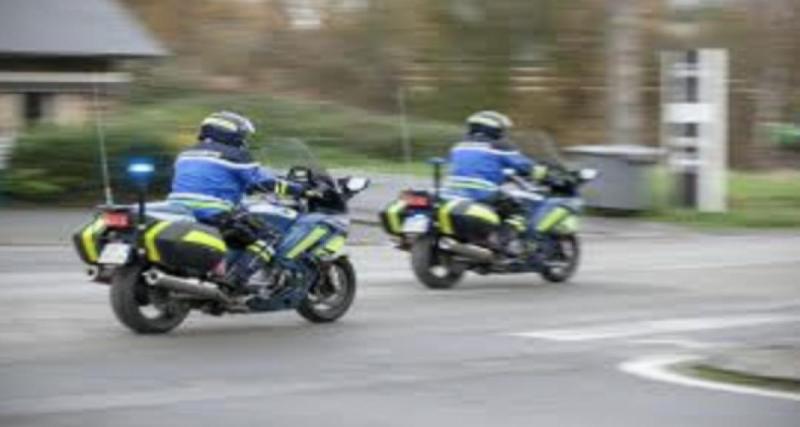  - En panne sur l’autoroute, il sort de sa voiture quelques secondes avant qu’un poids lourd la pulvérise