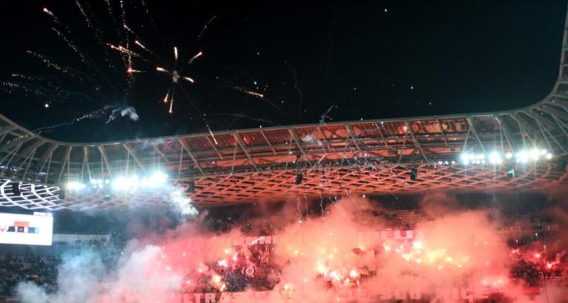  - Nice - Metz : envahissement et jets de fumigènes, le Gym explose avant la finale et les barrages