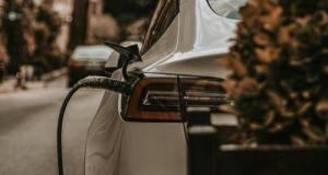 + 89 % de ventes, les voitures électriques profitent de la crise des carburants