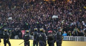 Ligue 1 : la Beaujoire en feu, le FC Nantes risque de payer très cher sa dernière nuit en Ligue 1