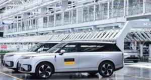 Voici le premier robotaxi autonome électrique chinois produit en masse