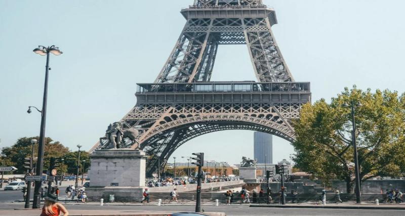 Une vingtaine de voitures de luxe volées dans une conciergerie ultra-sécurisée à Paris
