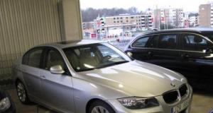 Il part 48 heures en voyage et retrouve sa BMW entièrement démontée sur un parking d’aéroport