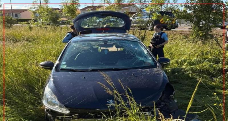 Il tente d'échapper à tout prix aux gendarmes, finit dans les champs après un accident : la découverte dans son véhicule explique tout