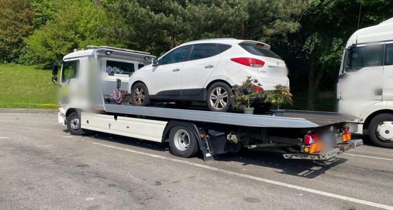  - Triple infraction sur l'autoroute : vitesse folle, alcool au volant et plants de cannabis découverts dans la voiture