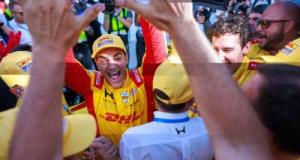 Indy 2026 : une arrivée complètement folle offre la victoire à Rosenqvist avec le plus petit l'écart de l'histoire