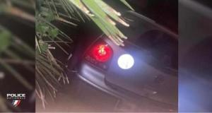 16 ans, sans permis, 5 infractions en une nuit : il fuit la police, crash, se cache… puis se rend de lui même