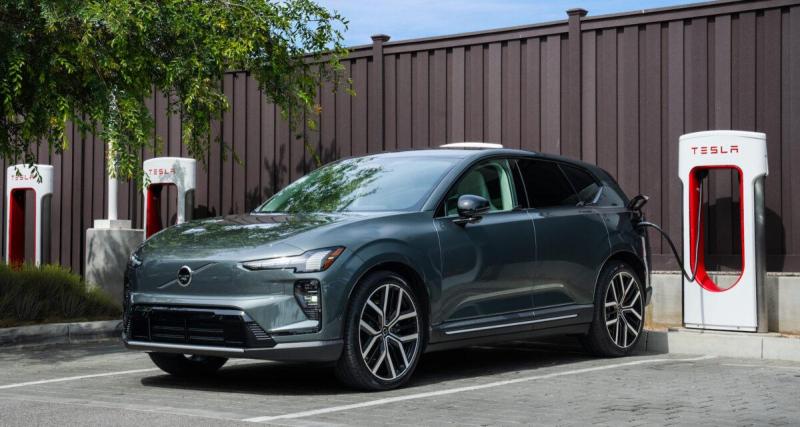 Volvo facilite la recharge de ses clients sur les bornes Tesla