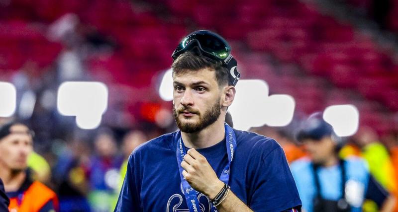  - PSG : Kvaratskhelia élu meilleur joueur de la saison de Ligue des champions !