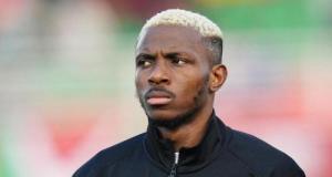 Nigéria : Éric Chelle annonce le départ d'Osimhen de Galatasaray, il dément