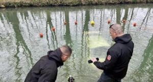 Sa voiture finit dans le canal de la Garonne : intervention spectaculaire des gendarmes plongeurs