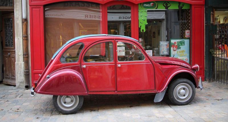  - Des voitures historiques à Paris, elles vont défiler pour ce grand événement
