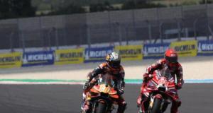 KTM : Pedro Acosta n'a rien pu faire face à Marc Márquez en Hongrie et affiche son dépit