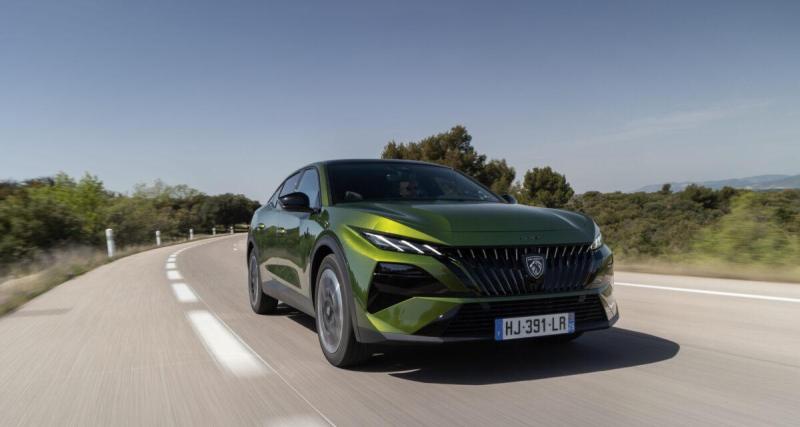 Essai Peugeot 408 Hybrid 145 : handicap moteur