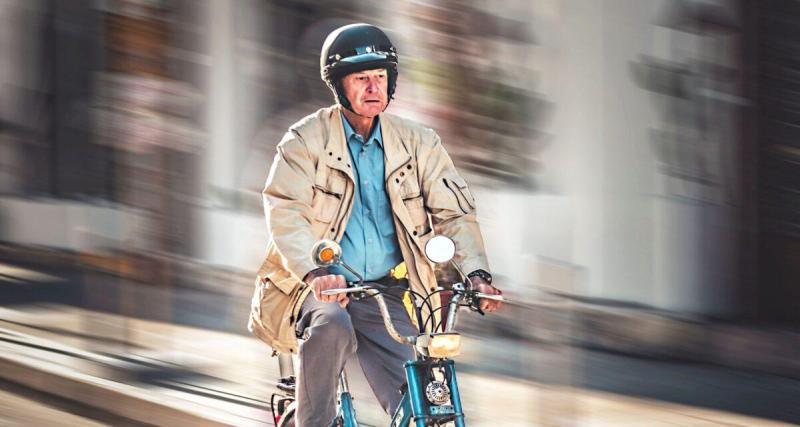  - Un radar capte 119 km/h sur une route à 70 : derrière le guidon, un homme de 78 ans sur un Solex