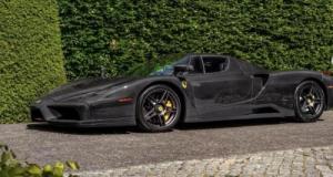 Cette Ferrari Enzo en carbone apparent fait débat : unique au monde ou l’une des trois seules existantes ?
