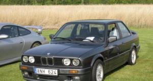 Au volant d’une BMW de 1983, ce supporter belge rejoint les États-Unis en voiture pour soutenir son pays