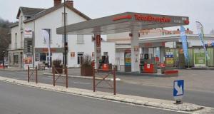 "200 millions" de manque à gagner, Total chiffre le coût du plafond des carburants