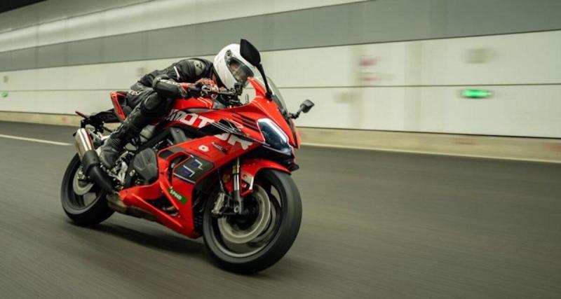  - QJMotor SRK 800 RS, une petite bombe à moins de 10 000 €