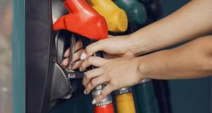 Le prix du diesel chute de 10 centimes d'un coup, les 2 €/l s'éloignent