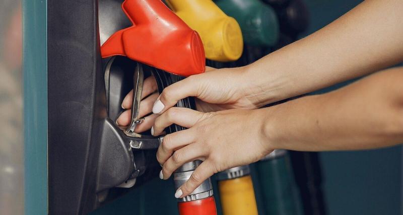  - Le prix du diesel chute de 10 centimes d'un coup, les 2 €/l s'éloignent