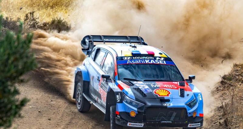 Rallye de l'Acropole : Fourmaux domine puis crève, Neuville en profite pour reprendre la tête, Ogier dans le rythme