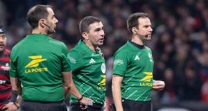 Toulouse - Montpellier : un numéro s'invite spécialement sur les maillots des arbitres