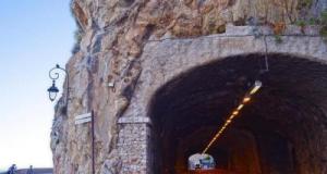Une Ferrari perd une roue dans le tunnel de Monaco : la conductrice et sa fille légèrement blessées