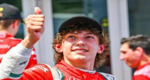 F1 : Kimi Antonelli en pole, coup d’éclat à Silverstone