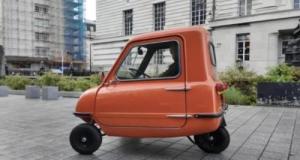 Il relie Londres à Paris avec la plus petite voiture du monde : son défi vire au cauchemar