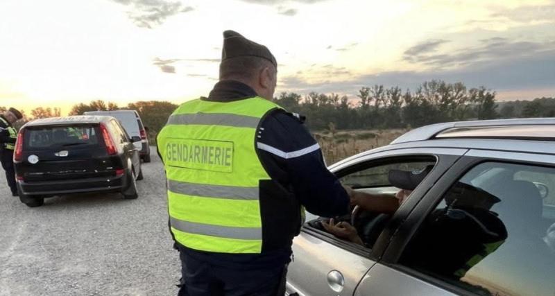 - Sa voiture roule en faisant des étincelles : les policiers découvrent un conducteur alcoolisé