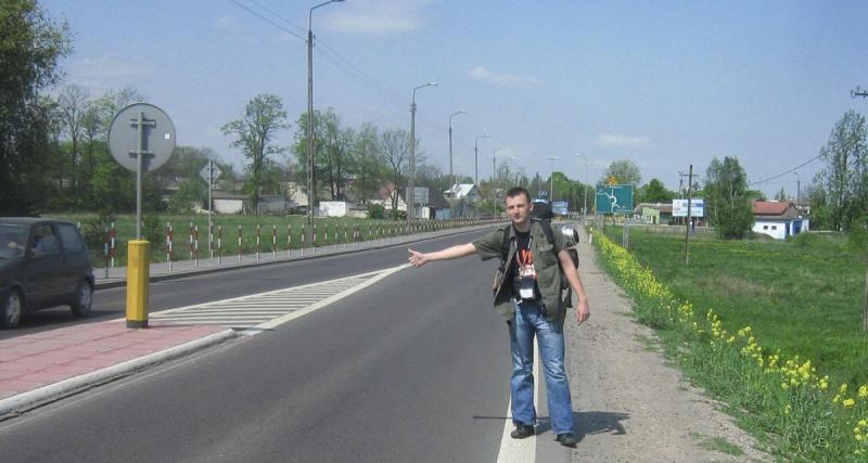La course en autostop annuelle arrive au mauvais moment cette saison : « sur certaines routes il n’y a pas de voiture »