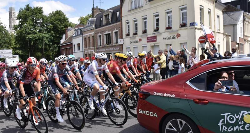 Tour de France : une voiture de presse percute des spectateurs à Ussel, huit blessés après le malaise du conducteur
