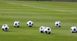 National 1 : Saint-Priest s'offre deux joueurs, Montlouis recrute un attaquant, Locminé un milieu