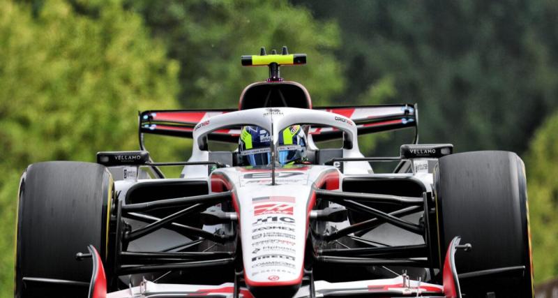  - Haas : Bearman pointe le développement, Komatsu incrimine la voiture