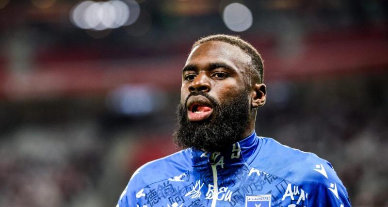  - Mercato : la demande dingue d'Auxerre à Sinayoko pour le laisser partir au Paris FC
