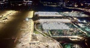 Il loue une voiture à l'aéroport et doit payer 375€ à la remise à cause de l'IA