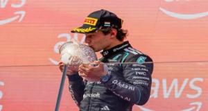 Formule 1 : Antonelli assomme la concurrence avant les vacances, ses rivaux déjà sous pression