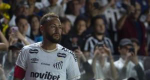 Taclé par son attitude par la presse brésilienne, Neymar répond et se lance dans une nouvelle polémique