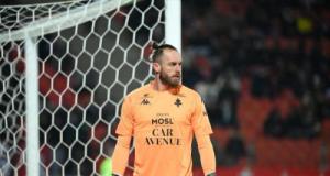 UNFP : Oukidja s'engage officiellement avec l'ES Sétif, Jordan Tell s'offre un défi en Asie