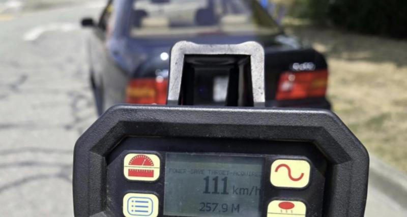 Arrêté à 111 km/h, il affirme vouloir simplement sécher sa voiture après un lavage